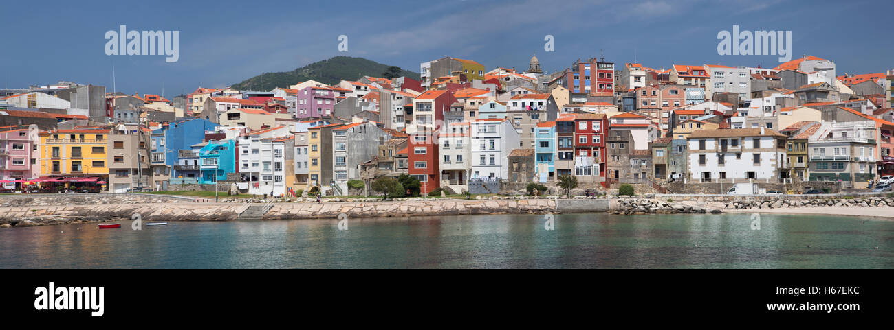 Vista panoramica del lungomare di una città guarda in Galizia, Spagna Foto Stock