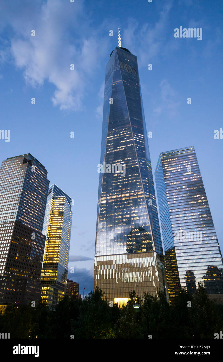 World Trade Center con Freedom Tower in Lower Manhattan Financial District di New York City Foto Stock
