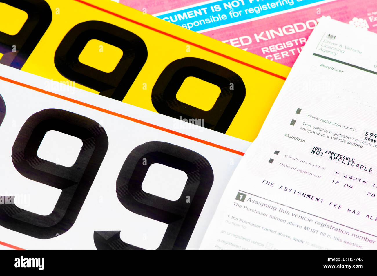 Certificato di licenza per numero personalizzata piastre da DVLA con V5C Certificato di registrazione. Foto Stock