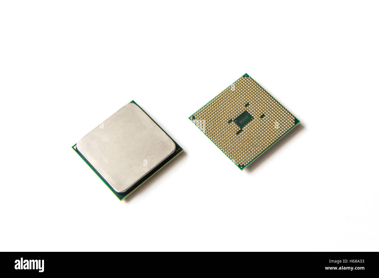 CPU e processore. Calcolatore Unità centrale di elaborazione su sfondo bianco Foto Stock