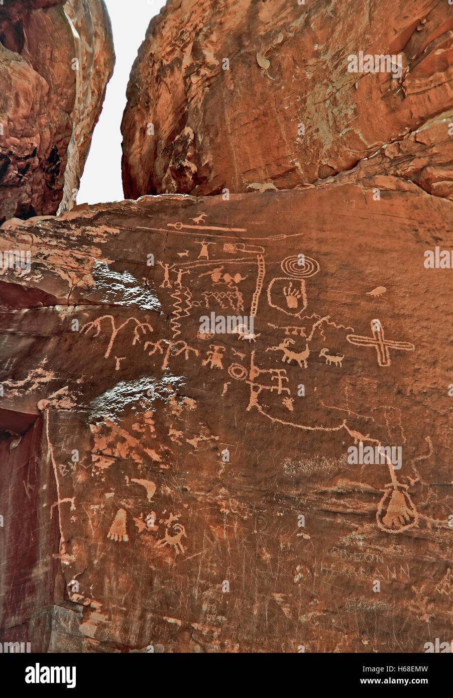 Il Red Rock Story, Hieroglyph nella Valle del Fuoco, Nevada Foto Stock