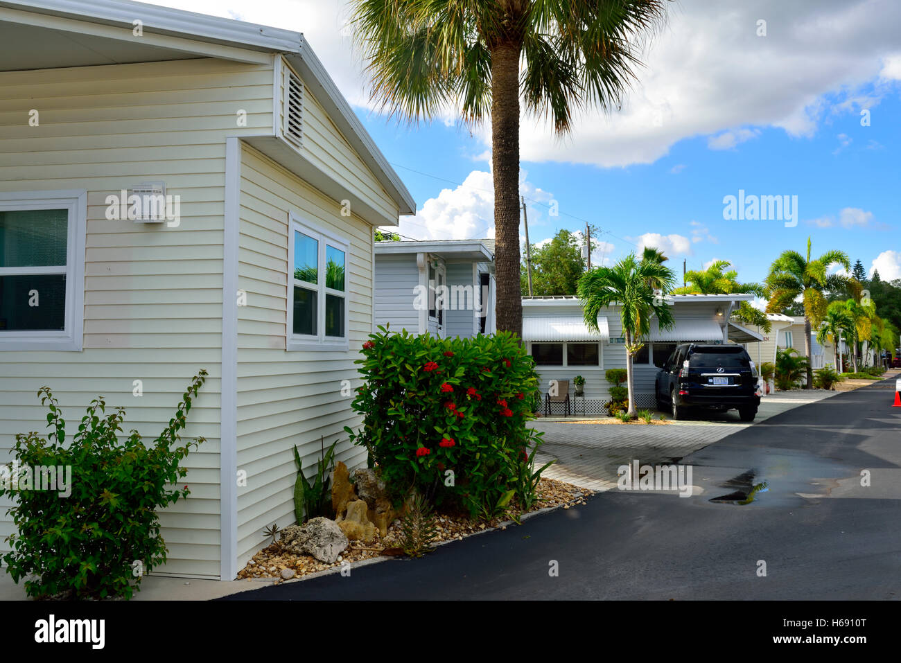 Vista Golfo colonia per pensionati anziani in fabbricato case, Fort Myers Beach, Florida Foto Stock