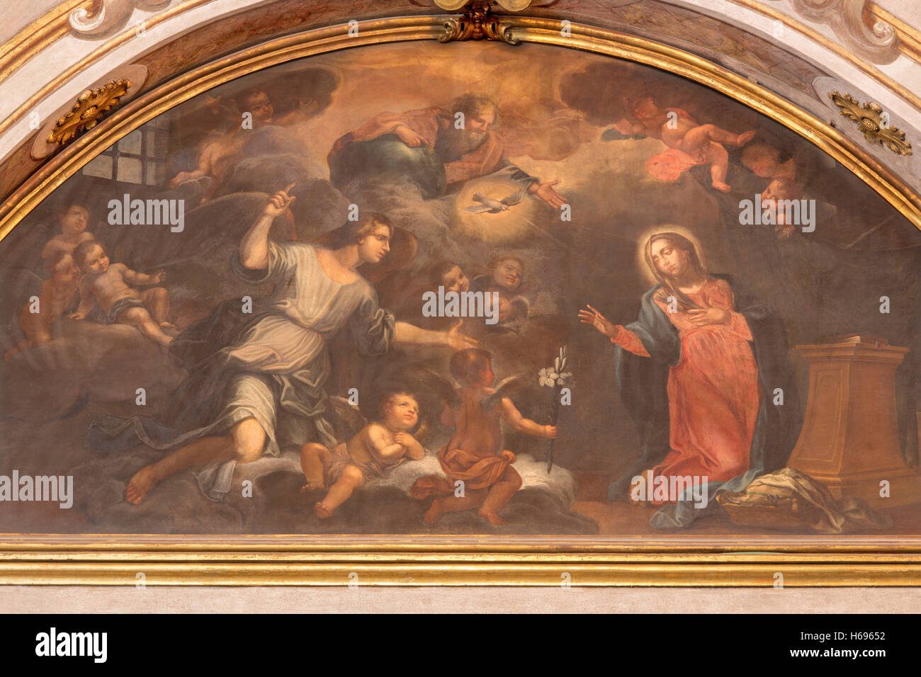 BRESCIA, Italia - 21 Maggio 2016: La pittura di Annunciazione nella Chiesa di Santa Maria della Carita Foto Stock