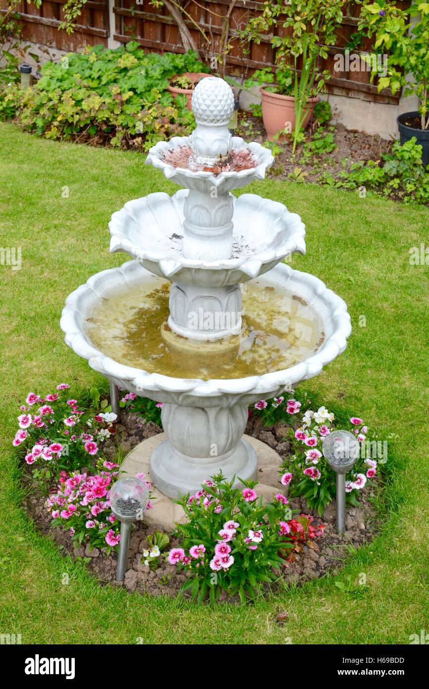 Fontana del giardino Foto Stock