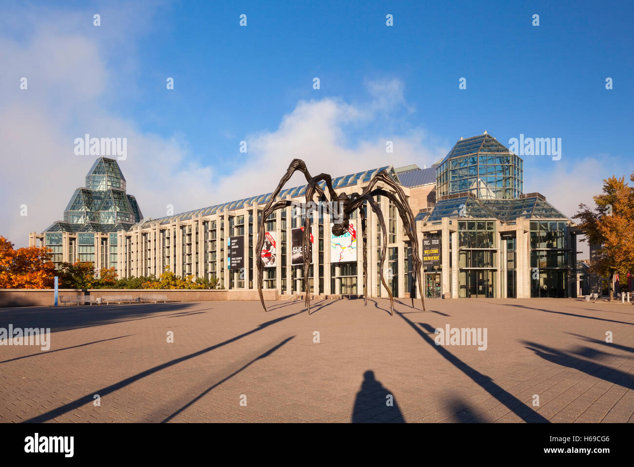 La National Gallery of Canada e la Maman (scultura) in Ottawa, Ontario, Canada. Foto Stock