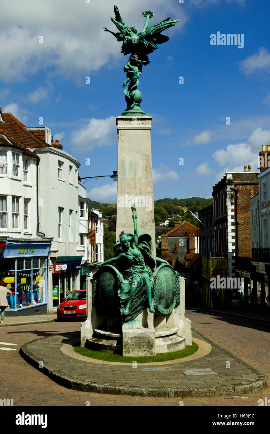 Lewes War Memorial, scuola Hill Lewes in East Sussex, England Regno Unito Foto Stock