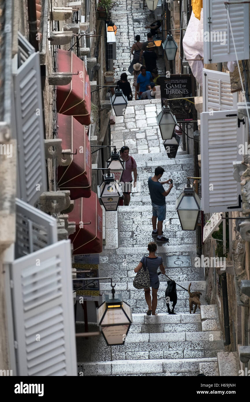 In scena il Sito Patrimonio Mondiale dell'Unesco della città vecchia di Dubrovnik sulla costa dalmata in Croazia. Foto Stock