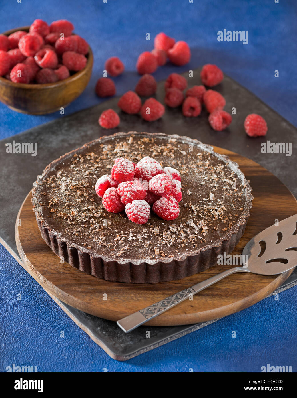 Cioccolato e lamponi tart. Foto Stock