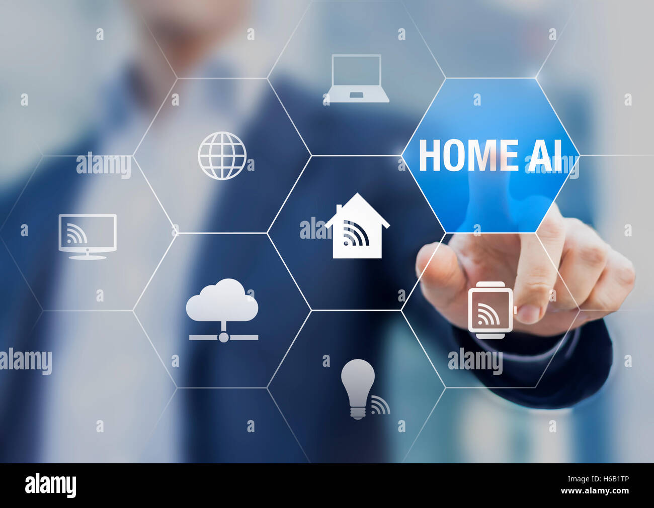 Concetto di home ai, intelligenza artificiale, Assistente dispositivo collegato, comandato dalla voce Foto Stock