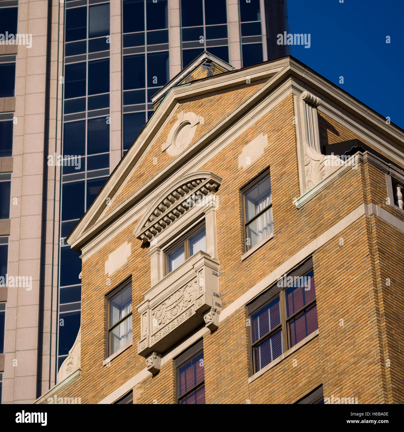 Il Dunhill Hotel. 237 N Tryon St, Charlotte, NC. Charlotte architettura storica. Foto Stock