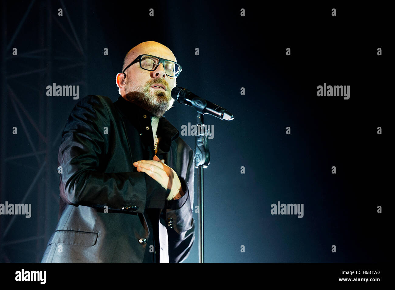 Mario Biondi live al Auditorium Parco della Musica durante il tour di oltre 2015 Foto Stock