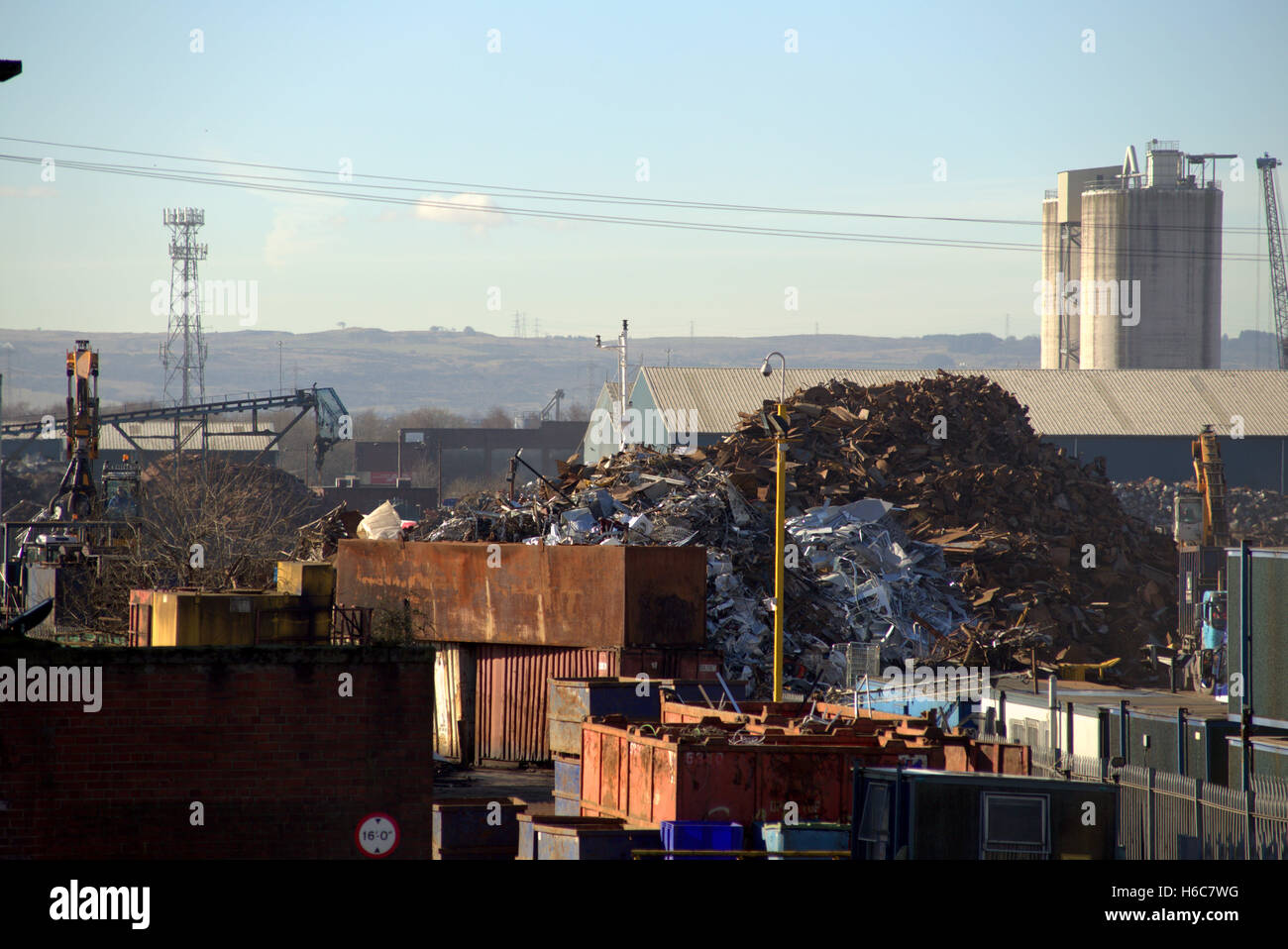 Cantiere di rottami di South Street Whiteinch Glasgow Clydeside sito di recente esplosione di blast preparazione di rottami per trasporto per nave Foto Stock