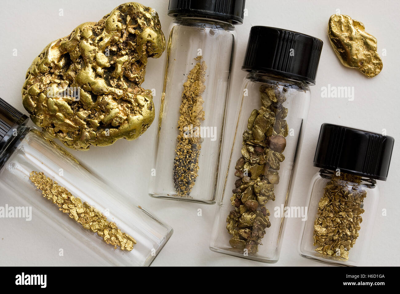 Naturale di pepite d'oro e polvere - California, Stati Uniti Foto Stock