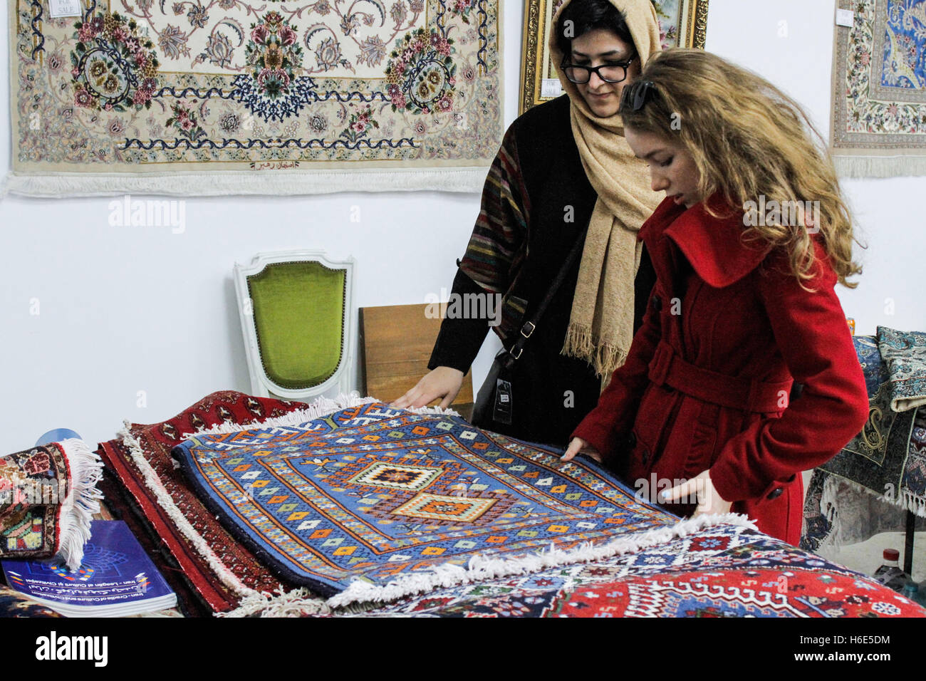 Bucarest, Romania, 7 Febbraio 2016: Cultura iraniana giorni a Bucarest in una serie di eventi destinati a portare la cultura persiana e ar Foto Stock