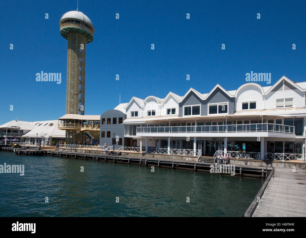 Newcastle NSW Australia waterfront, Queens Wharf e Queens Wharf Tower Foto Stock