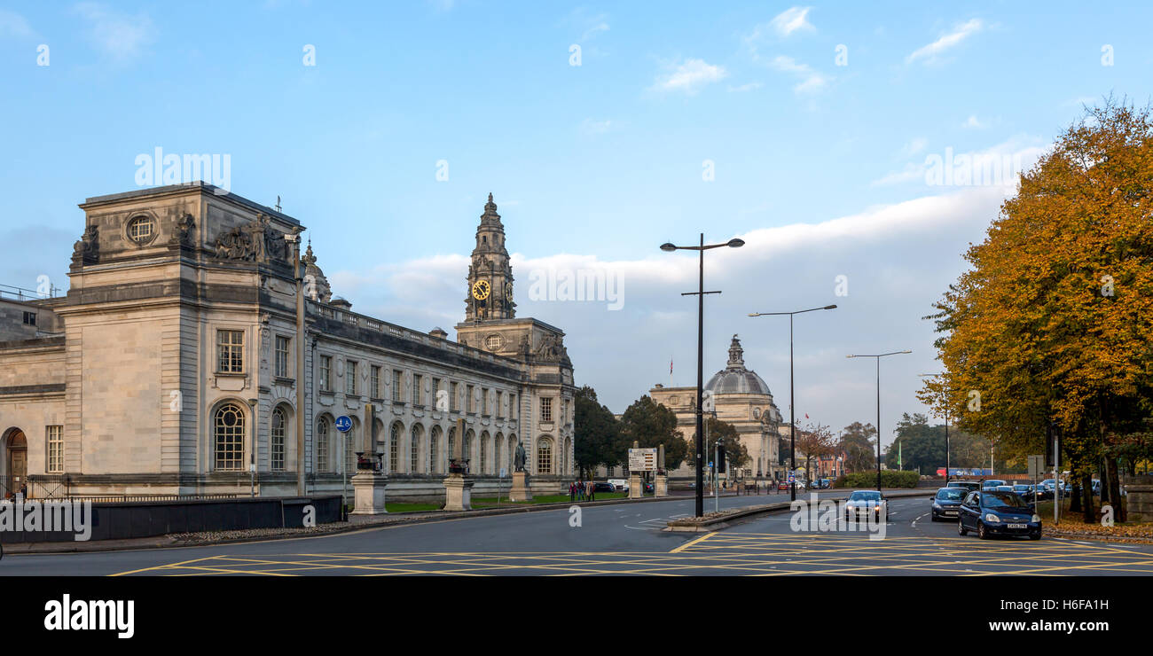 Una vista del Municipio di Cardiff Foto Stock