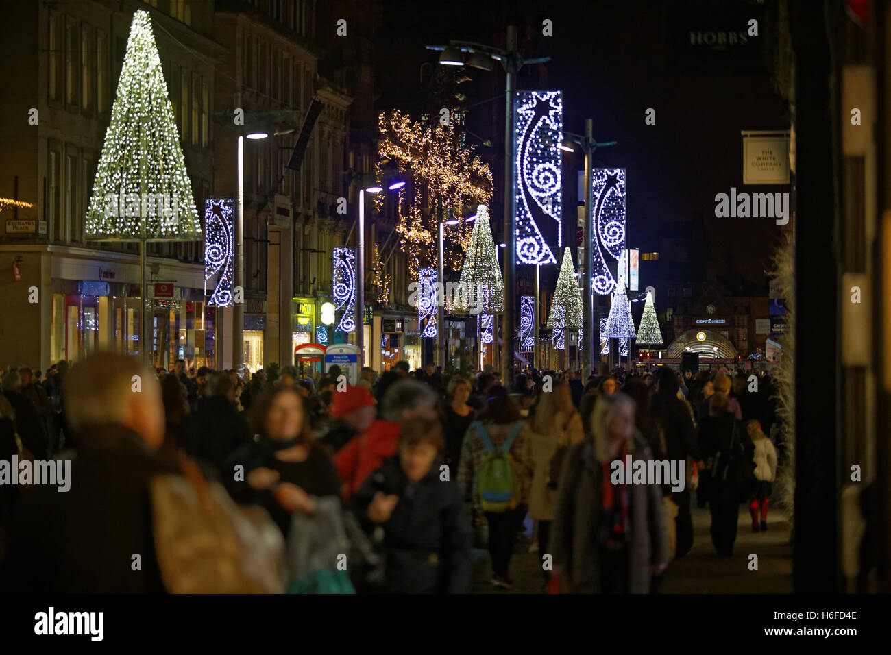 Glasgow festa di Natale shopping luci decorazioni festa Glasgow mercatino di Natale Foto Stock