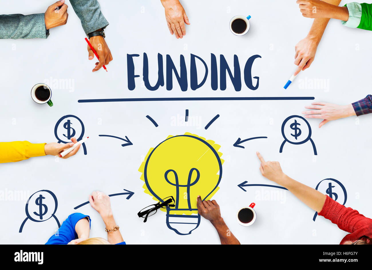 Folla Finanziamento Finanziamento dare aiuto concetto No Profit Foto Stock
