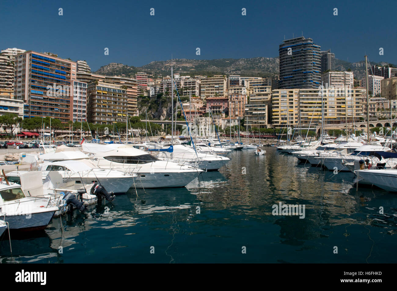Porto e vista del Monte Carlo, Cote d'Azur, Monaco, Europa Foto Stock