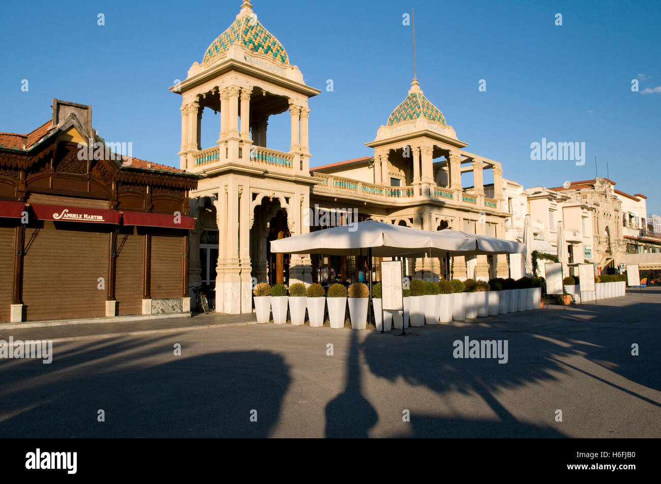 Gran Caffè Margherita sul lungomare di Viareggio e la Versilia e la Riviera Toscana, Italia, Europa Foto Stock