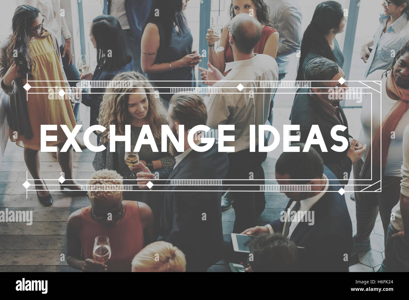 Scambiare idee pensieri ispirazione immaginazione il concetto di condivisione Foto Stock