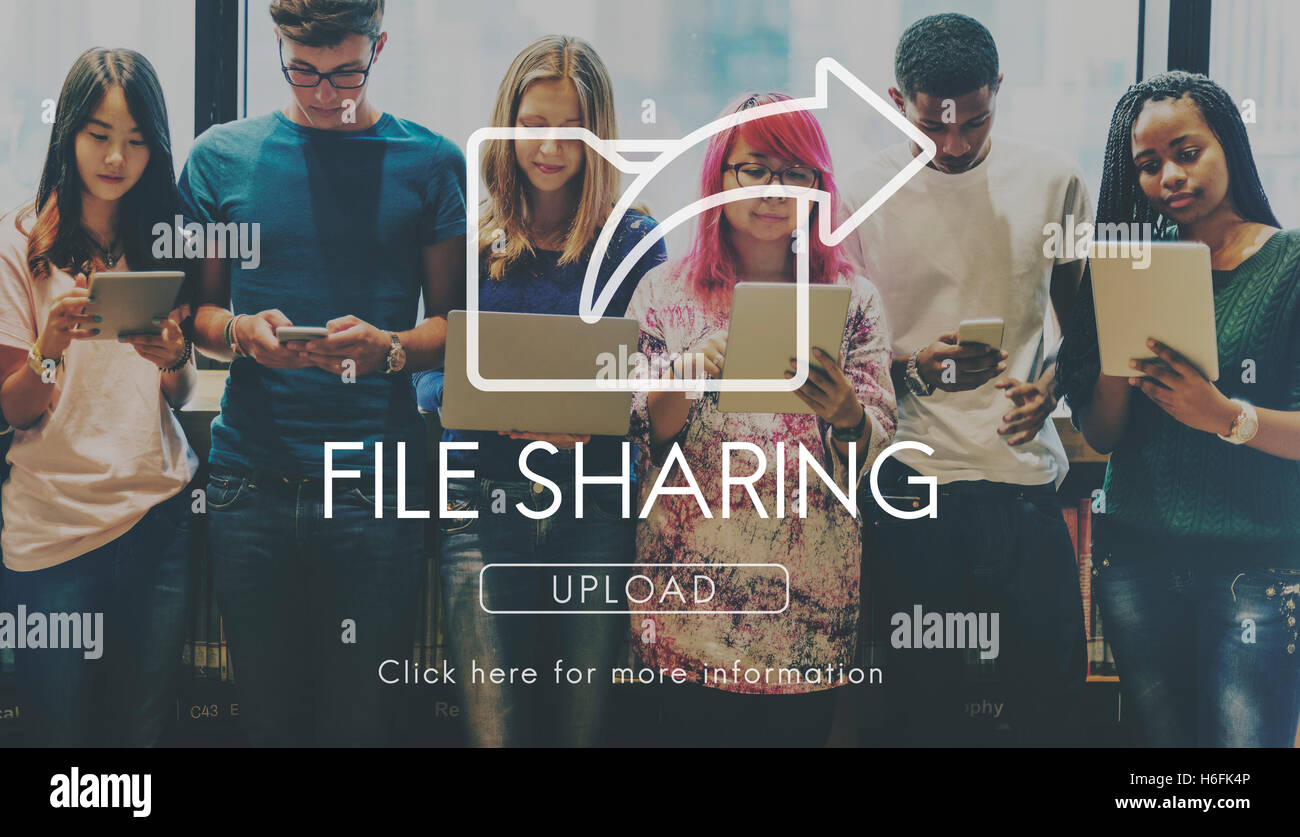 Il trasferimento dei dati Exchange sincronizzazione condivisione concetto di caricamento Foto Stock