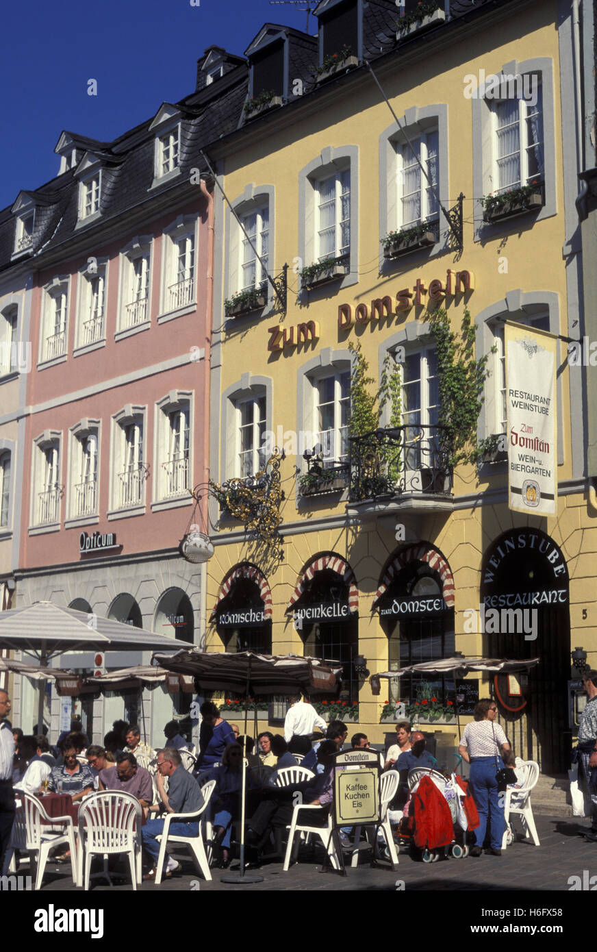 Germania, Treviri, ristorante Zum Domstein presso la piazza principale del mercato. Foto Stock