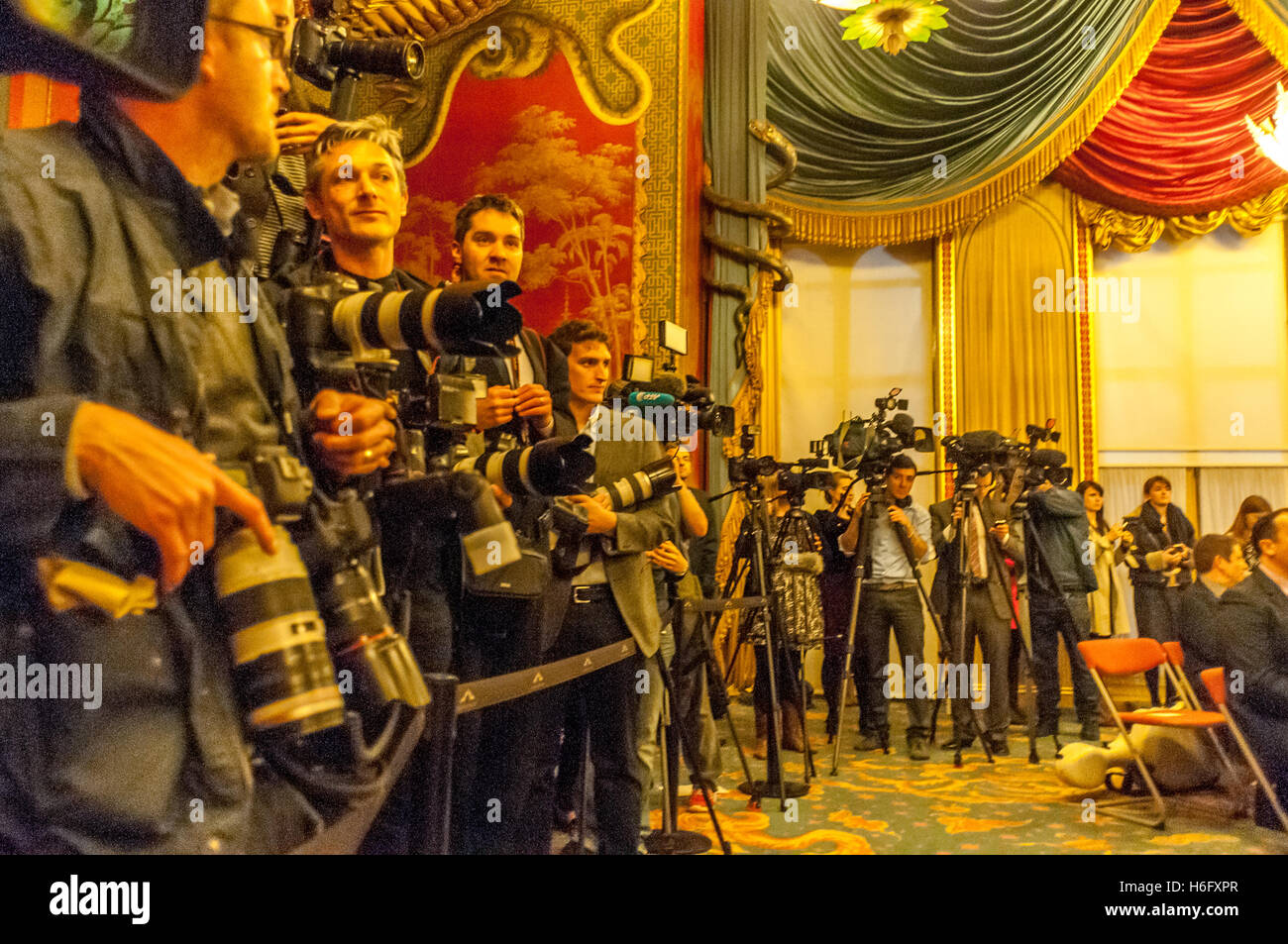Uno dei primi matrimoni gay NEL REGNO UNITO, presso il Royal Pavilion in Brighton, East Sussex, tra Andrea Wale (occhiali) e Neil Foto Stock