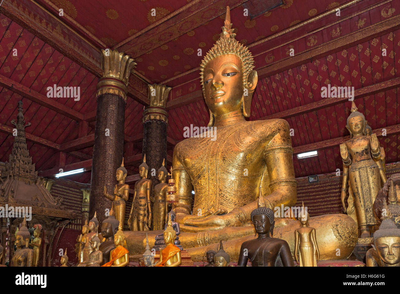 Buddha meditating, Wat mai Suwannaphumaham, aka Wat mai, tempio buddista, Luang Prabang, Laos Foto Stock