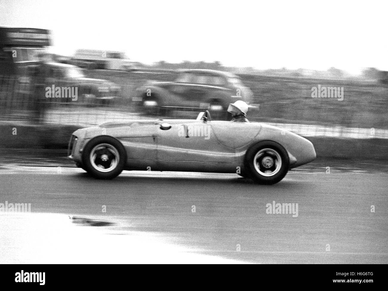 Stirling Moss il pilotaggio di un epoca di tipo G a Boreham Regno Unito 1952 Foto Stock