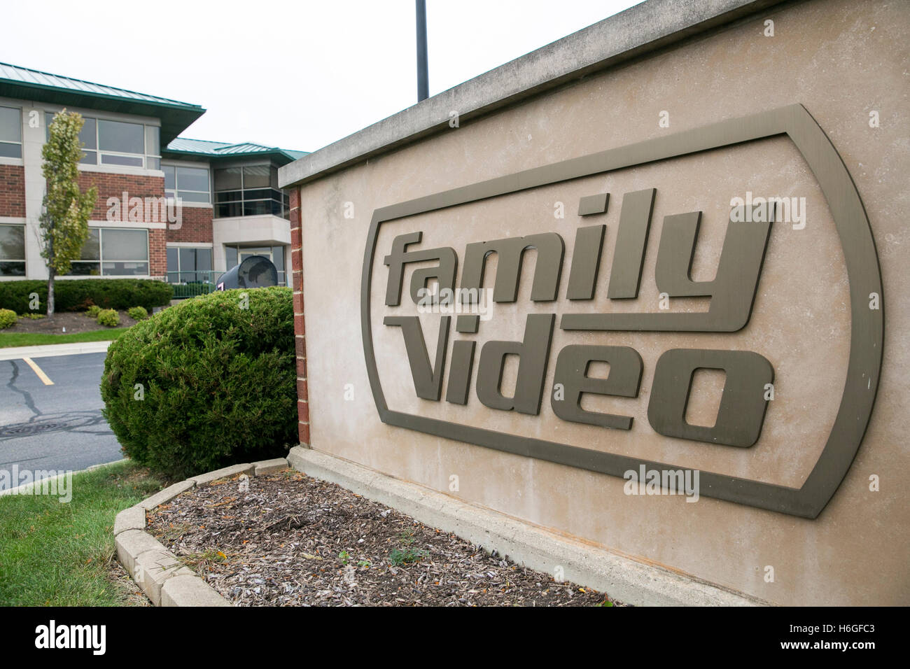 Un logo segno al di fuori della sede di video di famiglia di Glenview, Illinois, il 15 ottobre 2016. Foto Stock