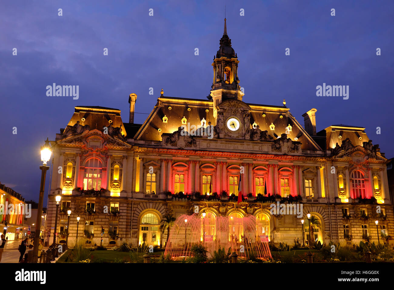 L'Hôtel de Ville a Tours in Francia. Foto Stock