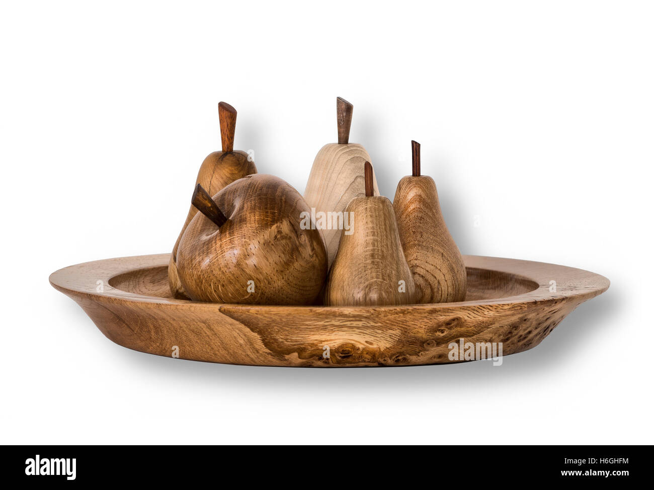 Altamente lucido legno bello girato la mela e la pera frutto in girata ciotola di legno da John Stafford, devon legno-turner Foto Stock