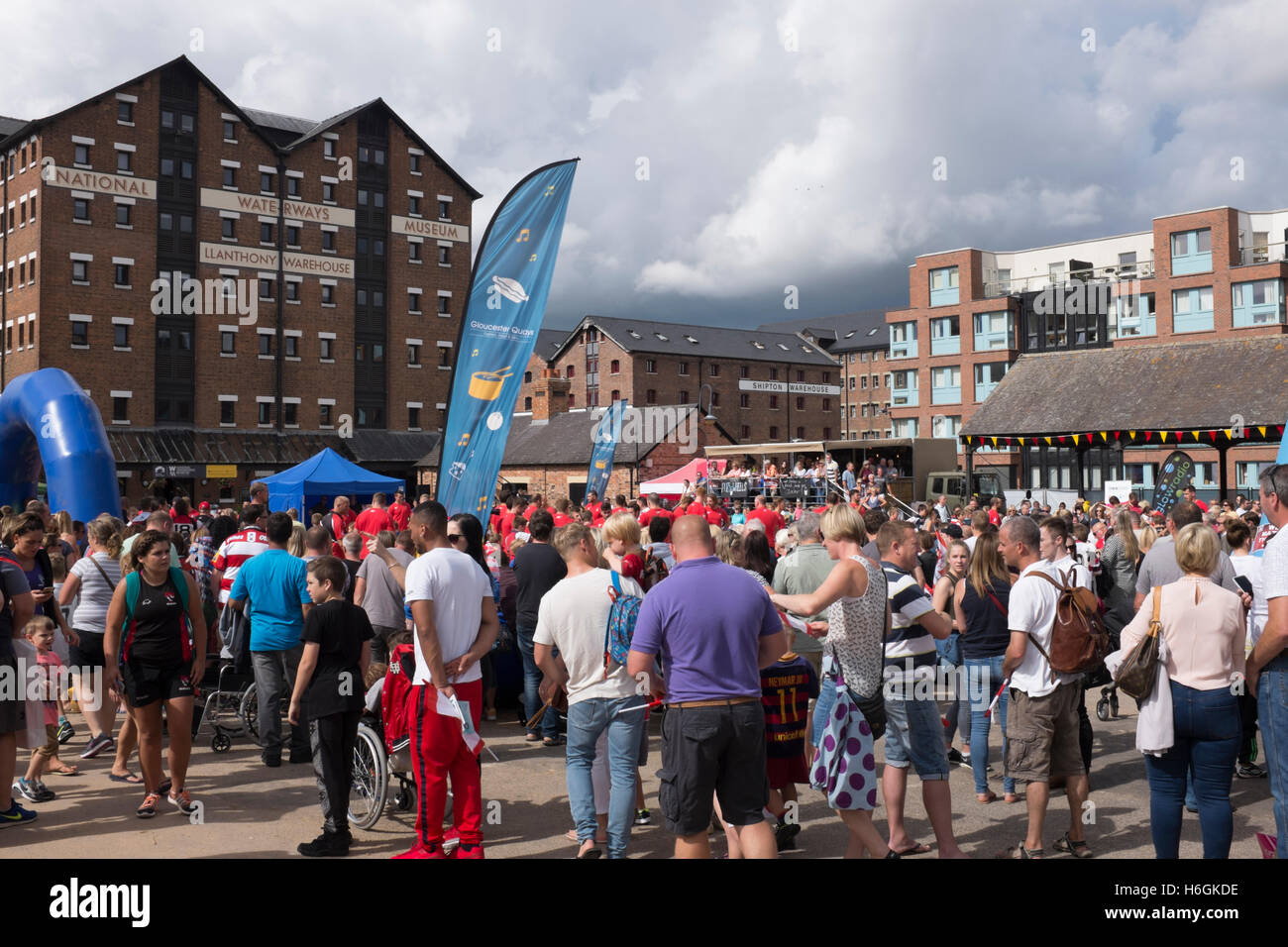 Beach rugby weekend in Gloucester docks,l'Inghilterra meridionale Foto Stock