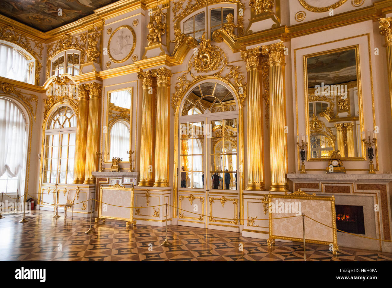 Interni decorazione, il Palazzo di Caterina, Carskoe Selo, Pushkin, San Pietroburgo, Russia Foto Stock