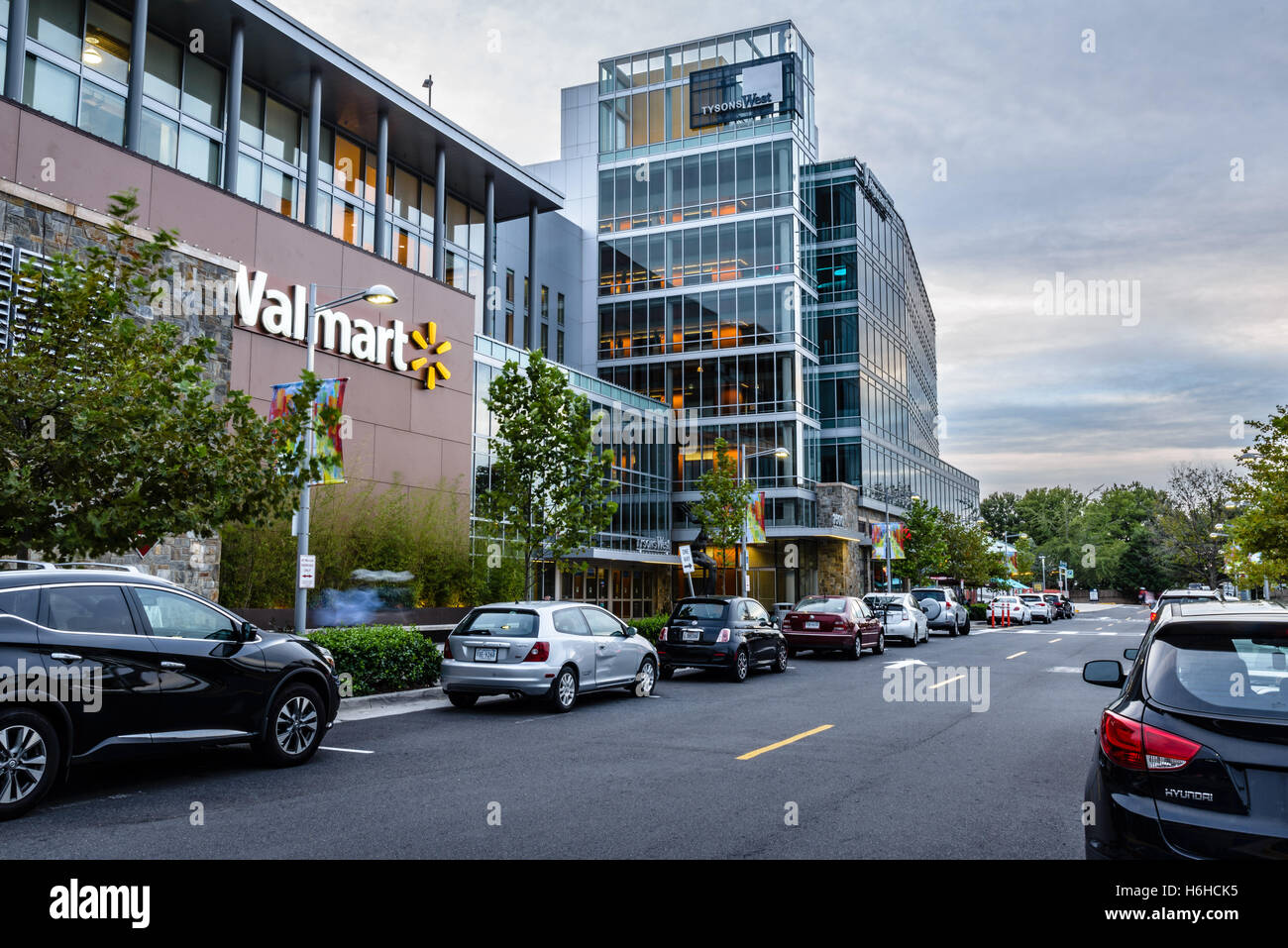Walmart, Tysons West, Cornerside Boulevard, Vienna, Virginia Foto Stock