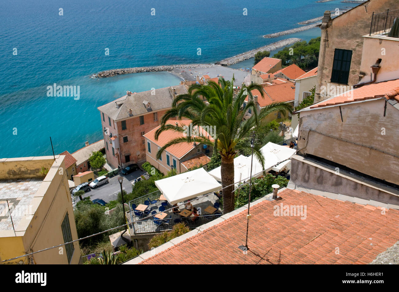 Vista dalla storica cittadina sulla costa, Cervo, Riviera, Liguria, Italia, Europa Foto Stock