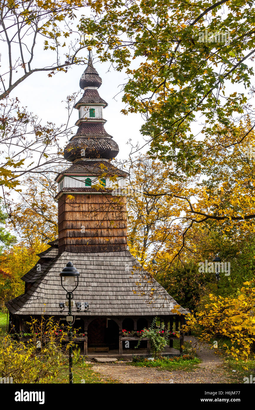 St Michael ucraino di legno della chiesa ortodossa a Petrin Hill Praga Repubblica Ceca Foto Stock