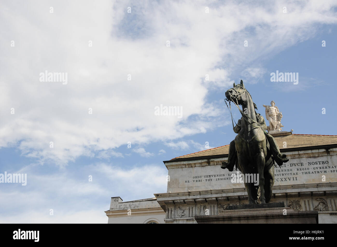 Statua di Giuseppe Garibaldi la Piazza de Ferrari nella città di Genova Foto Stock