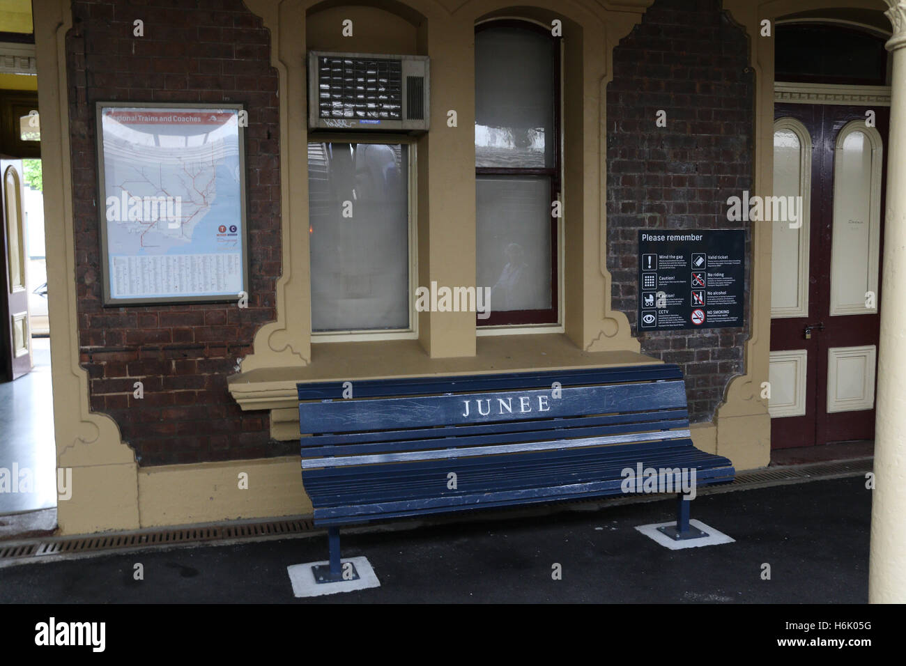 Junee stazione ferroviaria piattaforma nel NSW, Australia. Foto Stock