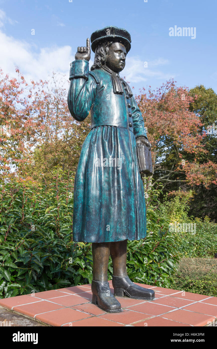 " Il Blue Coat Boy' statua (sito di Blue Coat scuola), Cross Street, Basingstoke, Hampshire, Inghilterra, Regno Unito Foto Stock