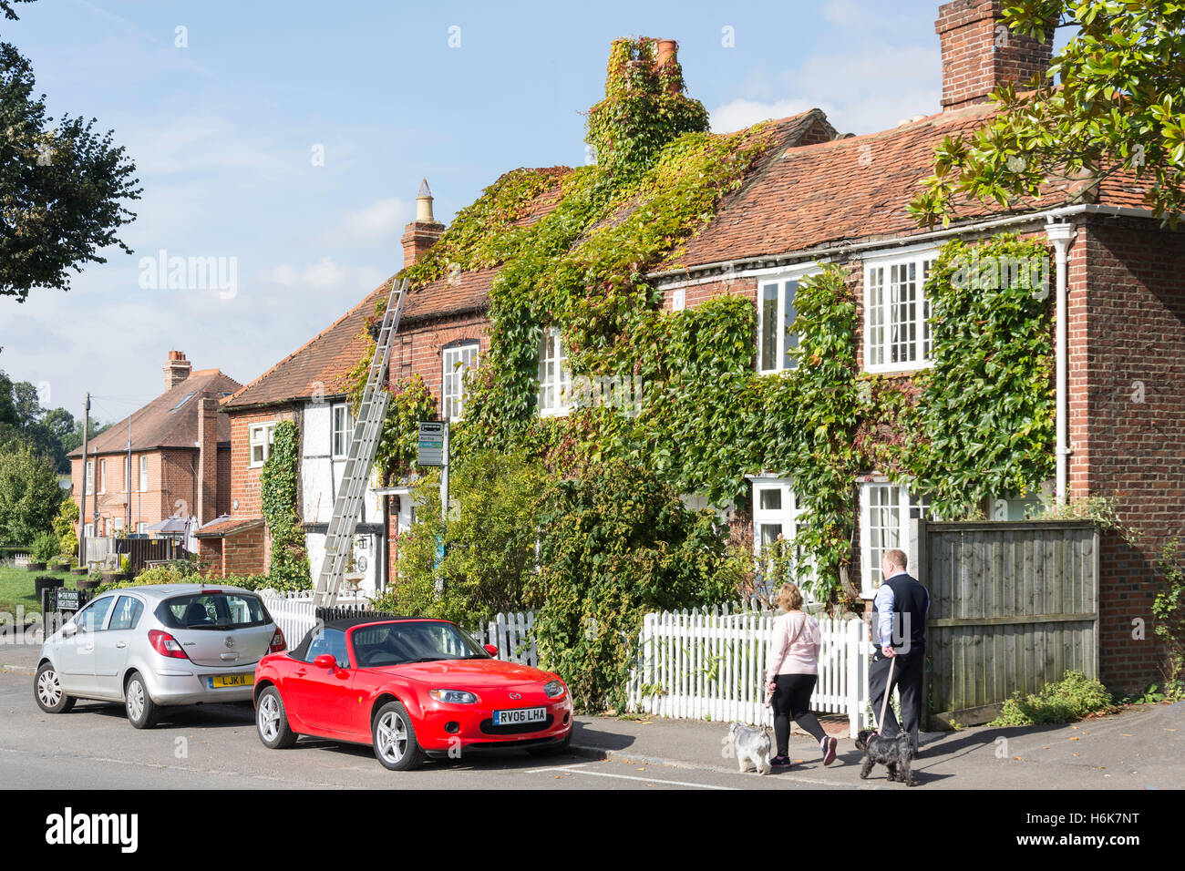 Periodo cottages, High Street, Cookham, Berkshire, Inghilterra, Regno Unito Foto Stock