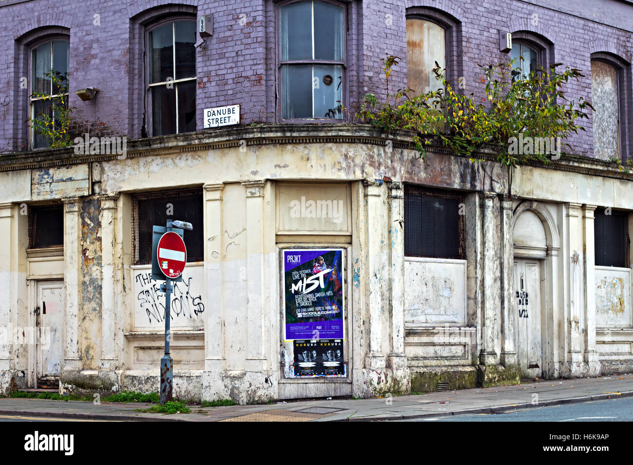 L'ex Parkside Hotel Public House su Smithdown Liverpool Rd, costruito nel 1860's ed ora è stata abbandonata per un lungo periodo di tempo Foto Stock