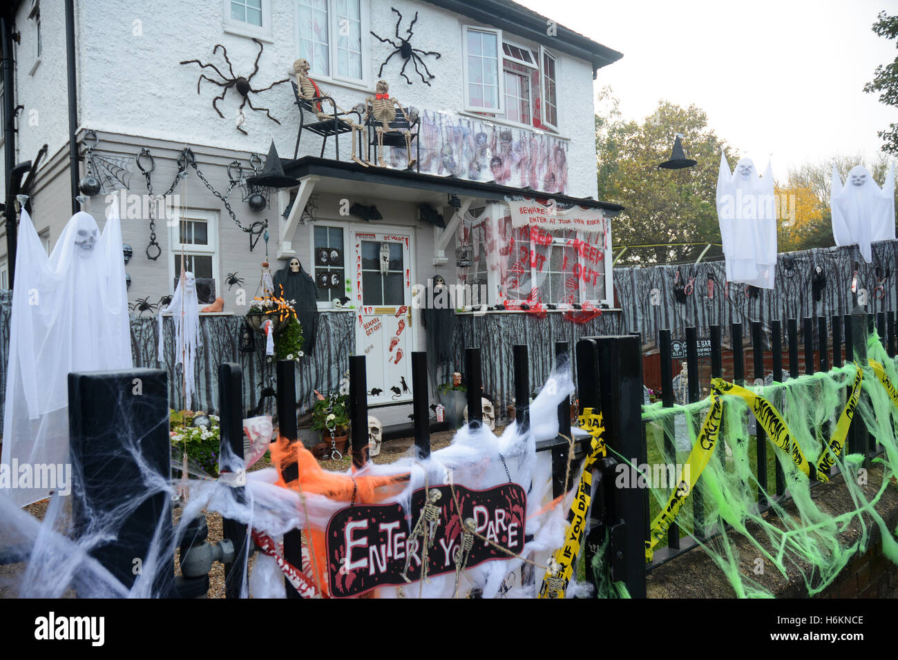 Il torneo di Wimbledon Park, a sud-ovest di Londra. In Inghilterra. Il 31 ottobre, 2016. La figura mostra una casa completamente decorate in preparazione per la vigilia Foto Stock