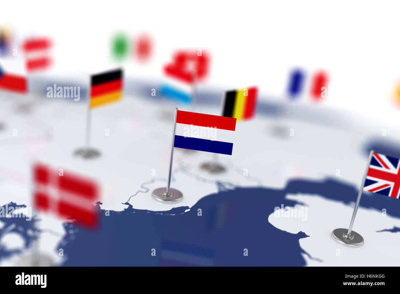 Bandiera dei Paesi Bassi nel fuoco. Mappa Europa paesi con bandiere. Profondità di campo per 3D rendering illustrazione isolati su whi Foto Stock