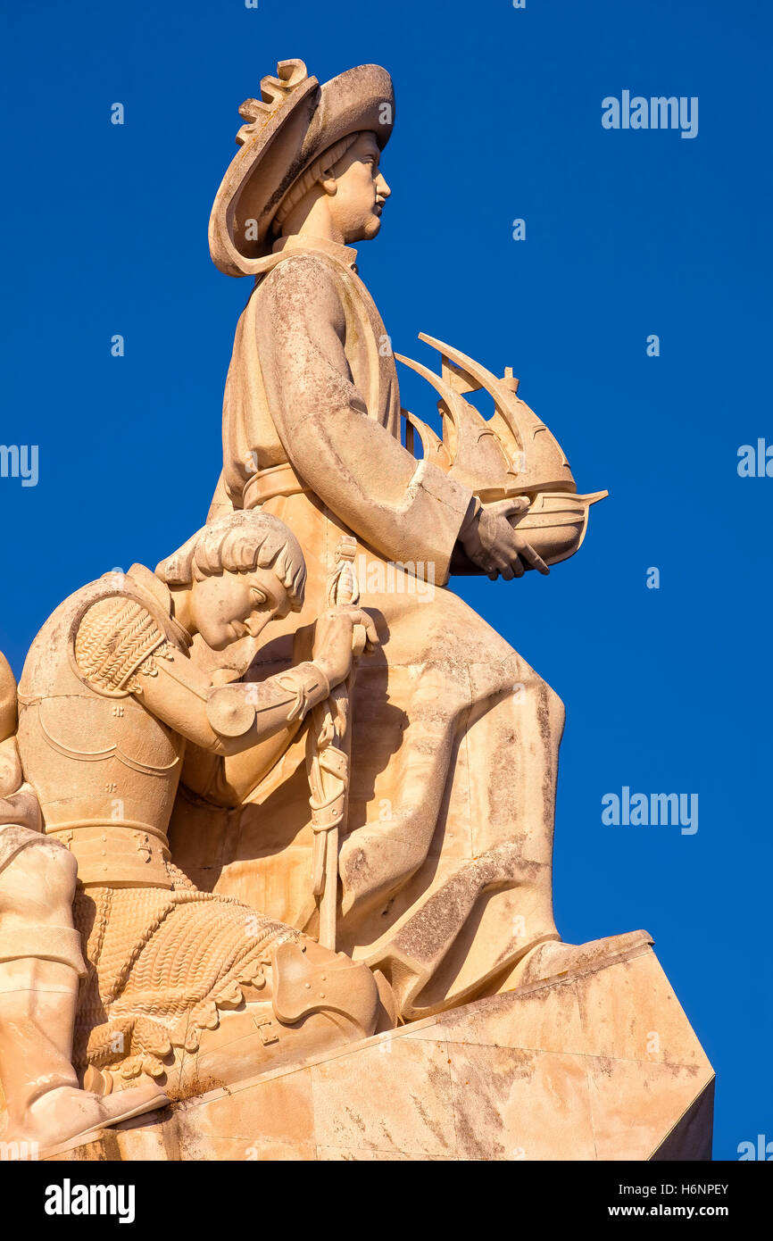 Pallina Di Natale Portogallo – Monumento Alle Scoperte Lisbona – Ornamento In Ceramica 7,2 Cm – Souvenir Di Viaggio Weekino