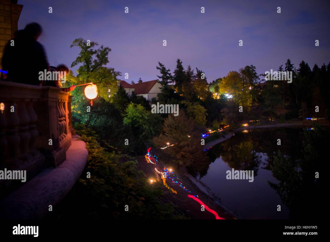 Pruhonice Village Halloween Parade, processione, Pruhonice Park Foto Stock