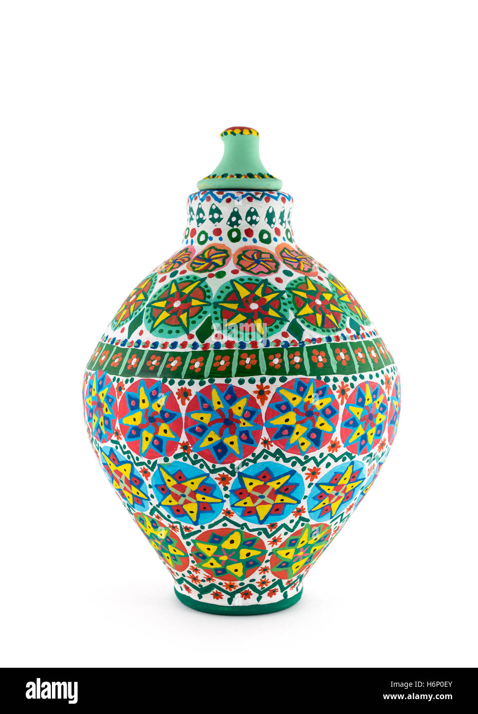 Un egiziano colorato decorato vaso in ceramica (in arabo: Kolla) fatti di argilla, una delle più antiche abitudini degli antichi egizi Foto Stock