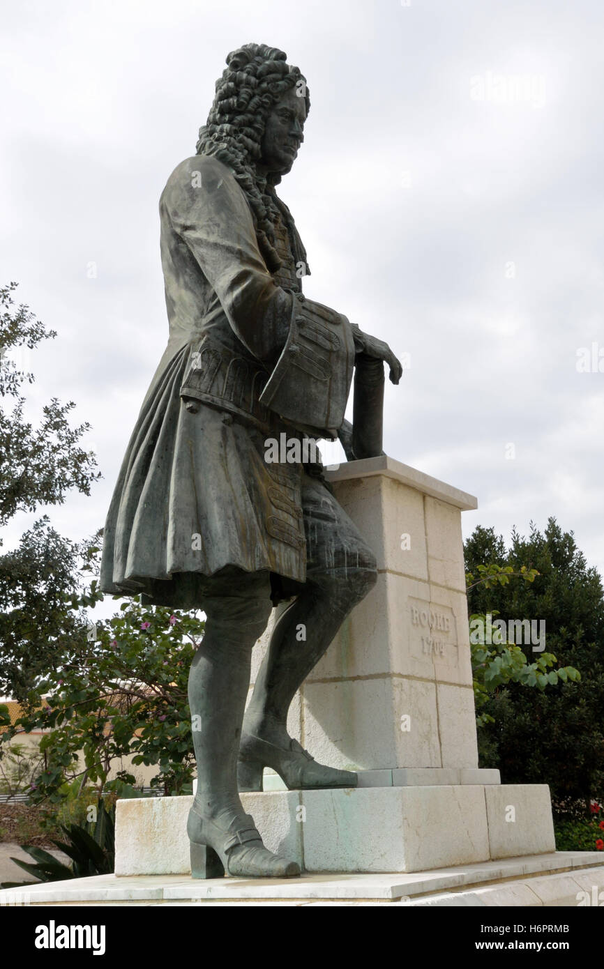 Statua di Ammiraglio Sir George Rooke, eretto nel novembre 2004 per contrassegnare il trecentesimo anniversario della Regola britannico a Gibilterra Foto Stock