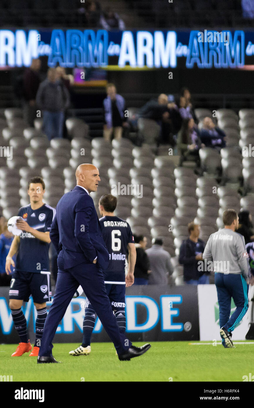 MELBOURNE, Australia - 31 ottobre: Melbourne Victory Head Coach, Kevin Muscat dopo che il suo team vincere durante la Hyundai un campionato, Round 4. Melbourne vittoria vs Wellington Pheonix. Foto: Dave Hewison Foto Stock